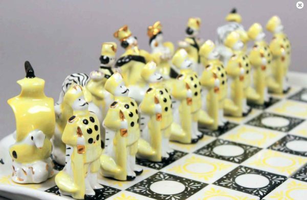 Porcelain chess set figures view